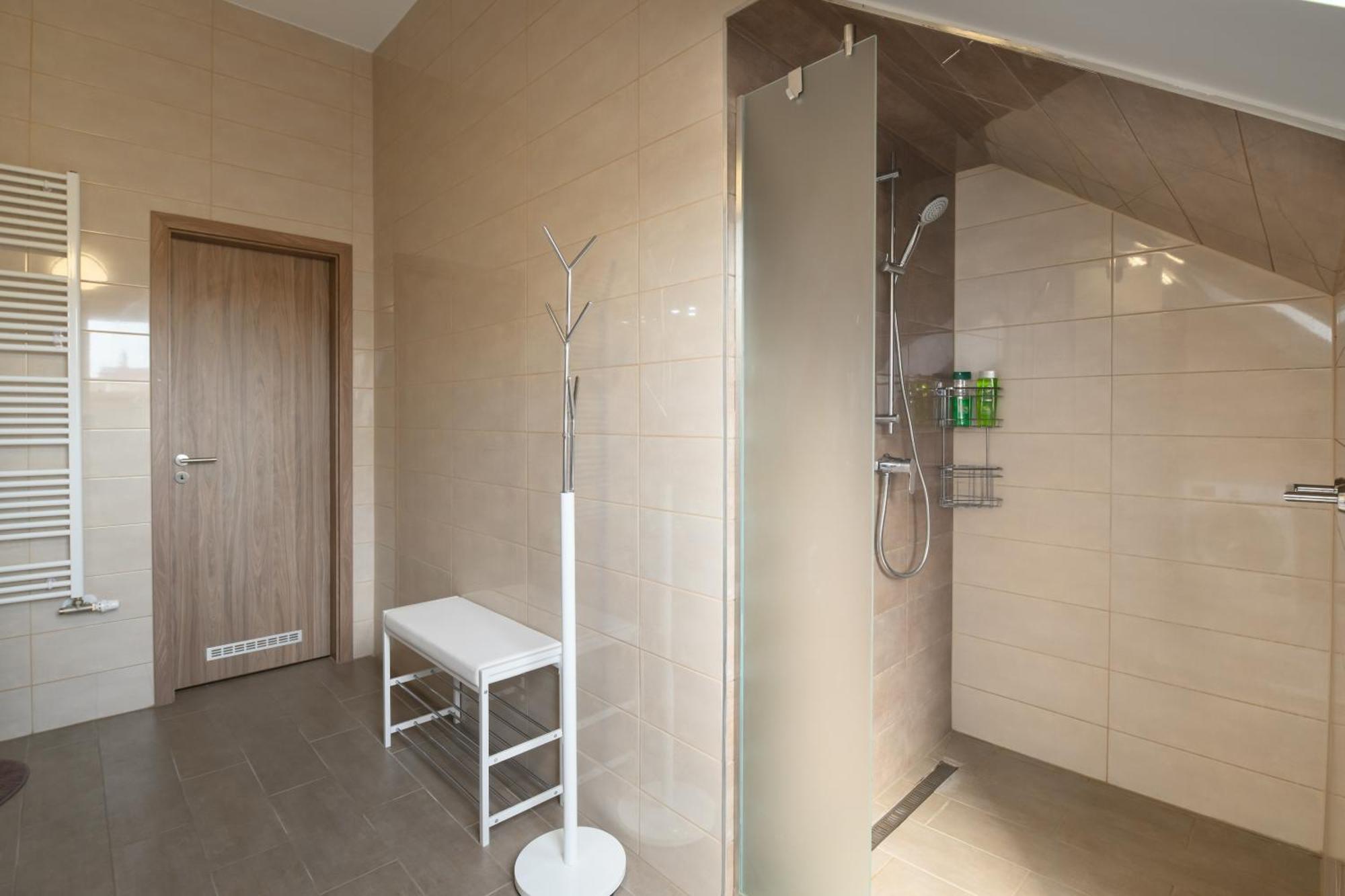 Domino Suite Eger Exterior photo